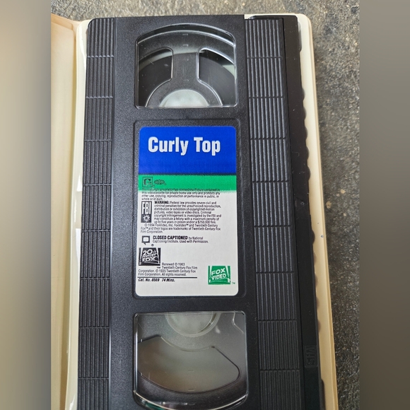 Shirley Temple Family Feature VHS Collection - Picture 4 of 7